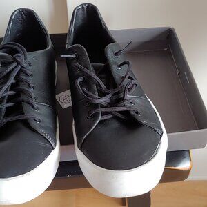 Creative Recreation size 11 USA black men's skippy.